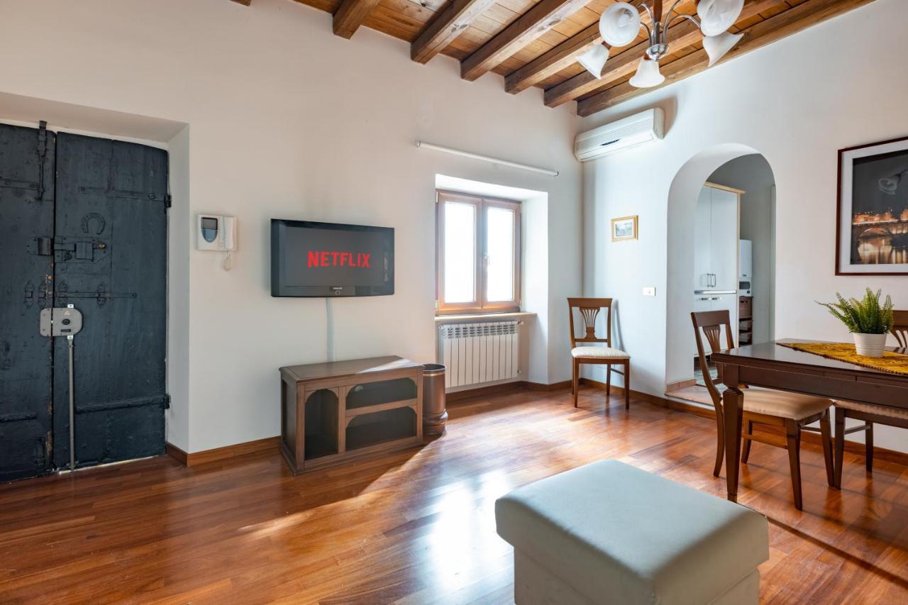 Vg Trevi Fountain 5 Stelle Elegant Apartment Рим Екстериор снимка